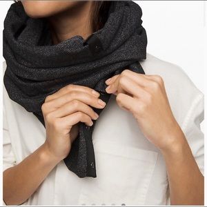 Lululemon Vinyasa Wrap Scarf